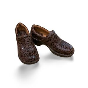 B.O.C. Brown Patterned Women’s Flats • Size 6.5 • Elegant Casual Loafers